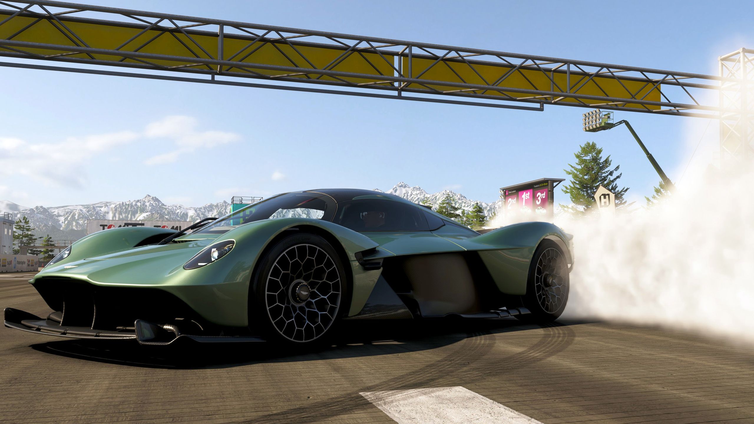 Which gaming clip just won $500? Check out the best videos of May, featuring nukes in Minecraft, eternal drifts in Forza Horizon 6, and a dragon-riding giant in Skyrim – gaming clip won $500